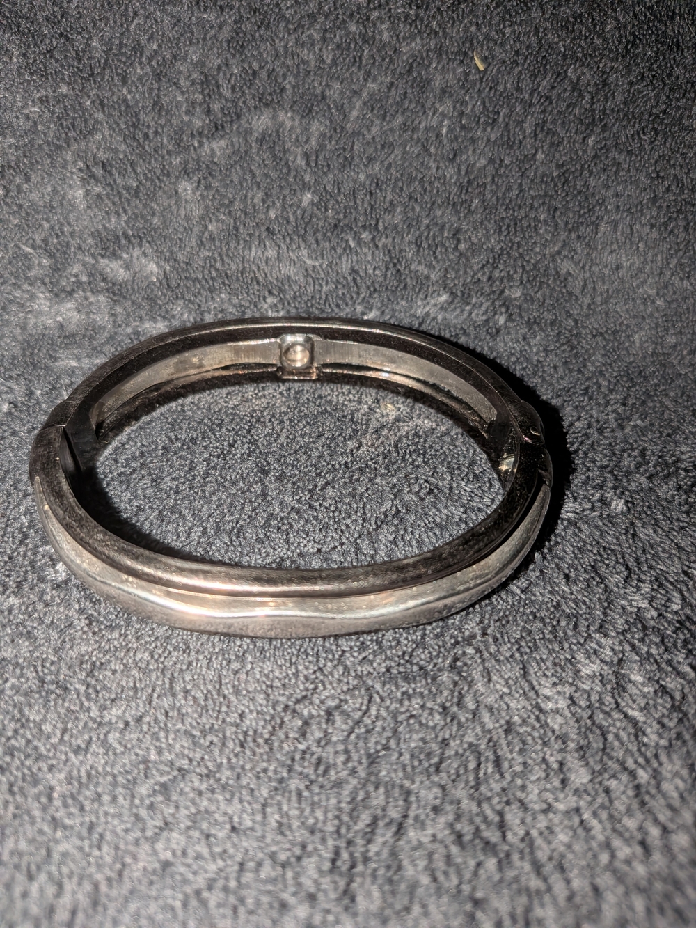 Classic Two-Tone Side Hinged Bangle Bracelet